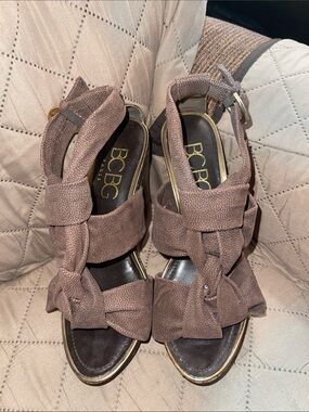 BCBG Paris Taupe Knotted Strap Sandals